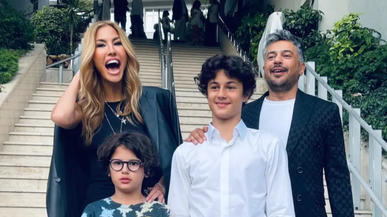 Çağla Şıkel ve Emre Altuğ, Oğullarıyla Bir Araya Geldi: Eski Eşler Yeniden Buluştu!