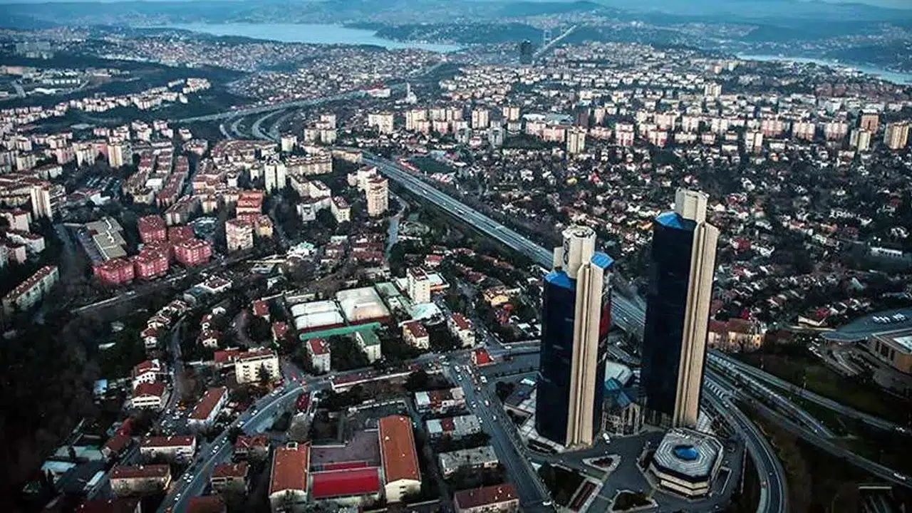 İstanbul'da sanayi alanlarının gelişimini engelleyen faktörler nelerdir?
