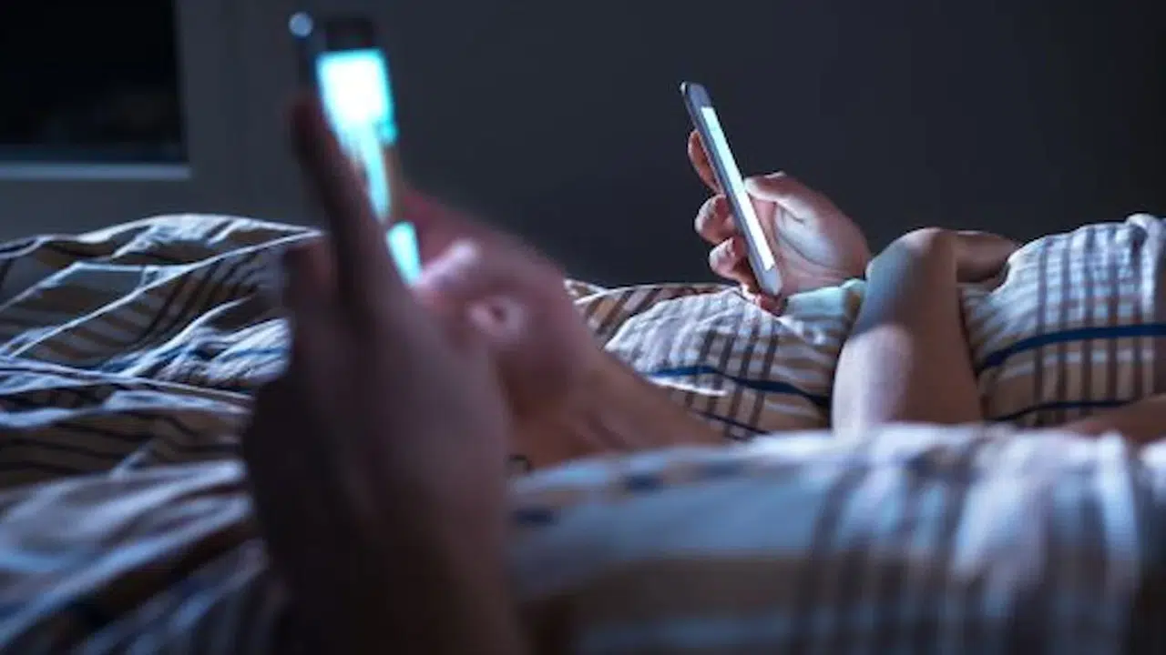 Çift SIM Kartlı iPhone'larda Gece Yarısı Arama Sorunu Neden Yaşanıyor ve Nasıl Çözülüyor?