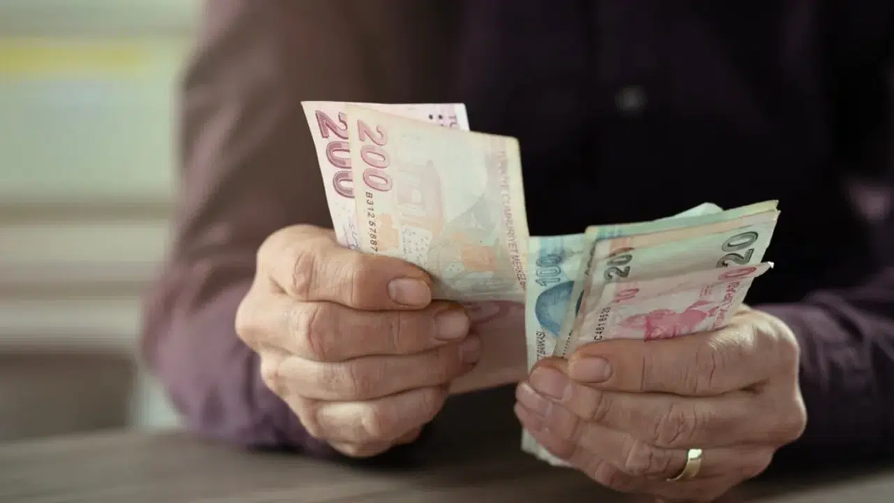 Nisan ayı engelli ve yaşlı bakım aylıkları yatırıldı mı, ne zaman yatırılacak? İşte detaylar