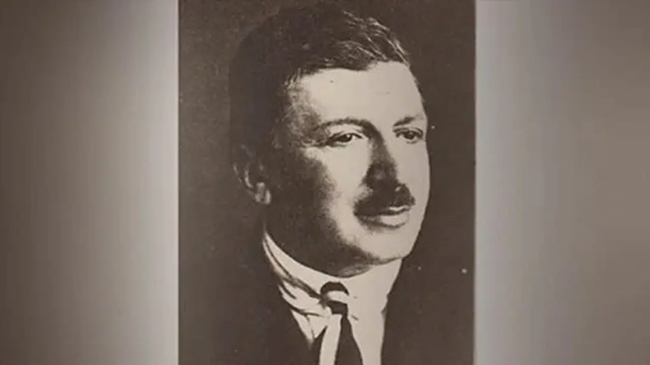 Cenap And Kimdir ve Türk Müziğine Katkıları Nelerdir?