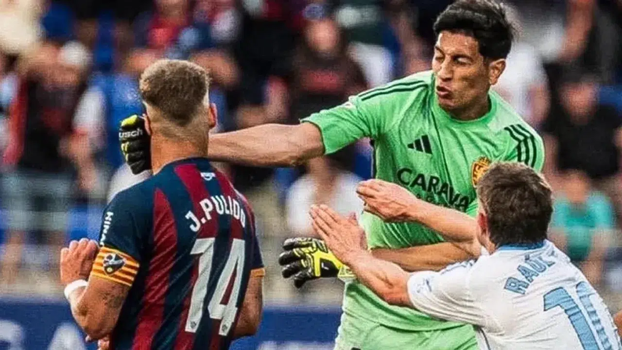 Real Zaragoza Kalecisi Esteban Andrada'ya Ne Kadar Ceza Verildi?