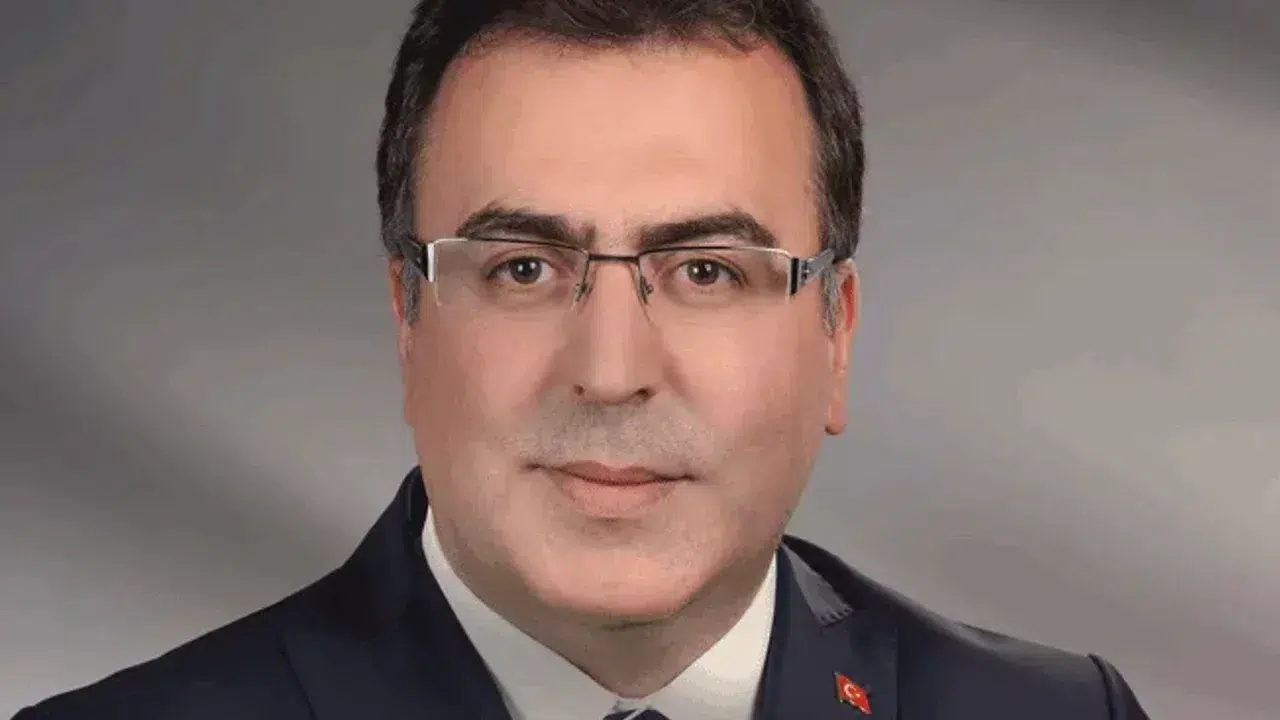 Ayhan Sezer kimdir? MHP Eskişehir İl Başkanı Ayhan Sezer kaç yaşında, nereli ve evli mi?