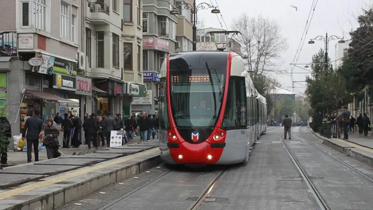 İstanbul T1 Kabataş-Bağcılar Tramvay Hattı’nda Teknik Arıza Neden Oldu? Seferler Ne Zaman Normale Dönecek?