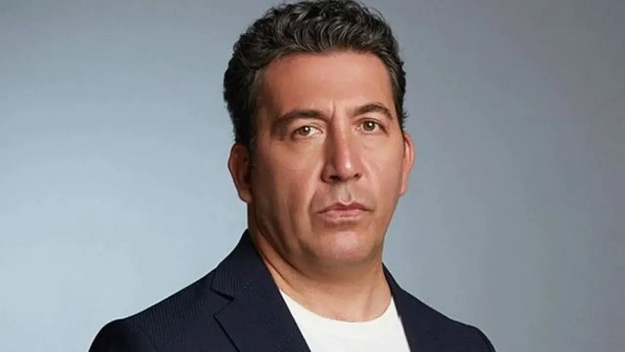 Emre Kınay kimdir, kaç yaşında ve nereli? Evli mi, çocuğu var mı?