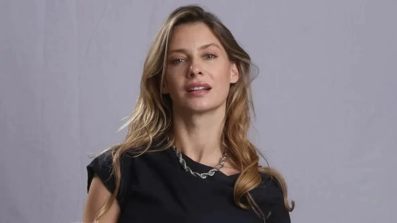 Tuba Ünsal'dan yıllar sonra gelen itiraf : Hayır demeyi bilseydim ruhumu satmazdım!