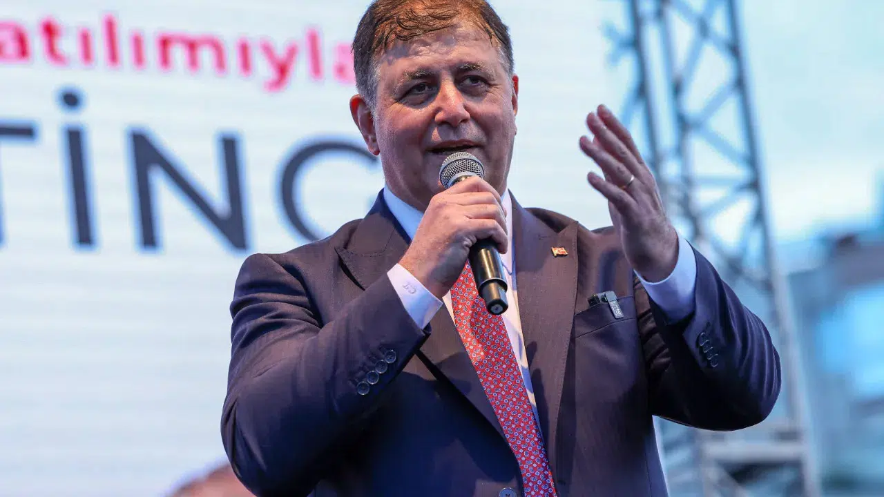 Karşıyaka Zübeyde Hanım Stadı Projesinin Uygulama Süreci Ne Zaman Başlayacak?