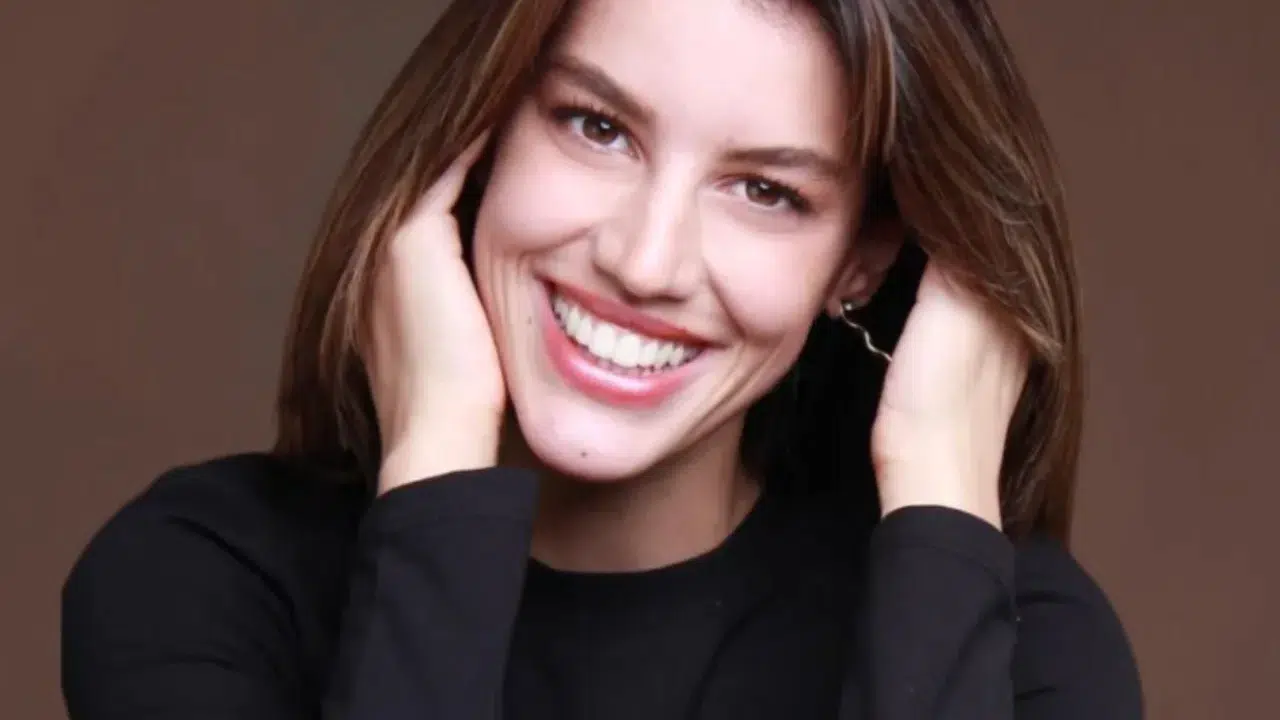 Survivor 2026 Yarışmacısı Deniz Çatalbaş Kimdir ve Hangi Alanlarda Başarılar Elde Etmiştir?