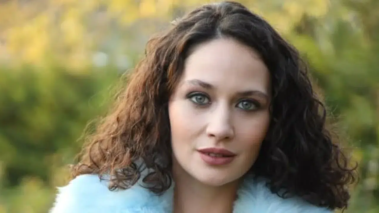 Halef dizisinde Hicran ölüyor mu? İlayda Çevik diziye veda mı ediyor?