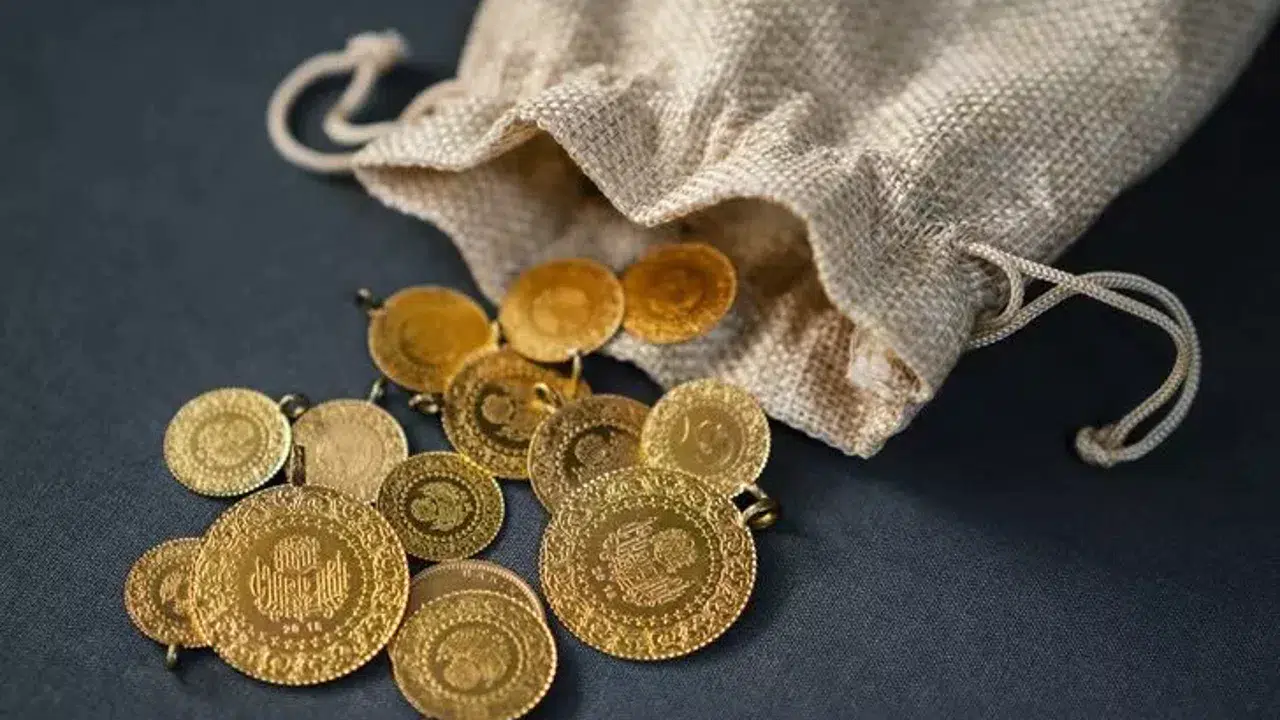 İran'ın Hürmüz Boğazı kararının ardından altın fiyatları yükseldi