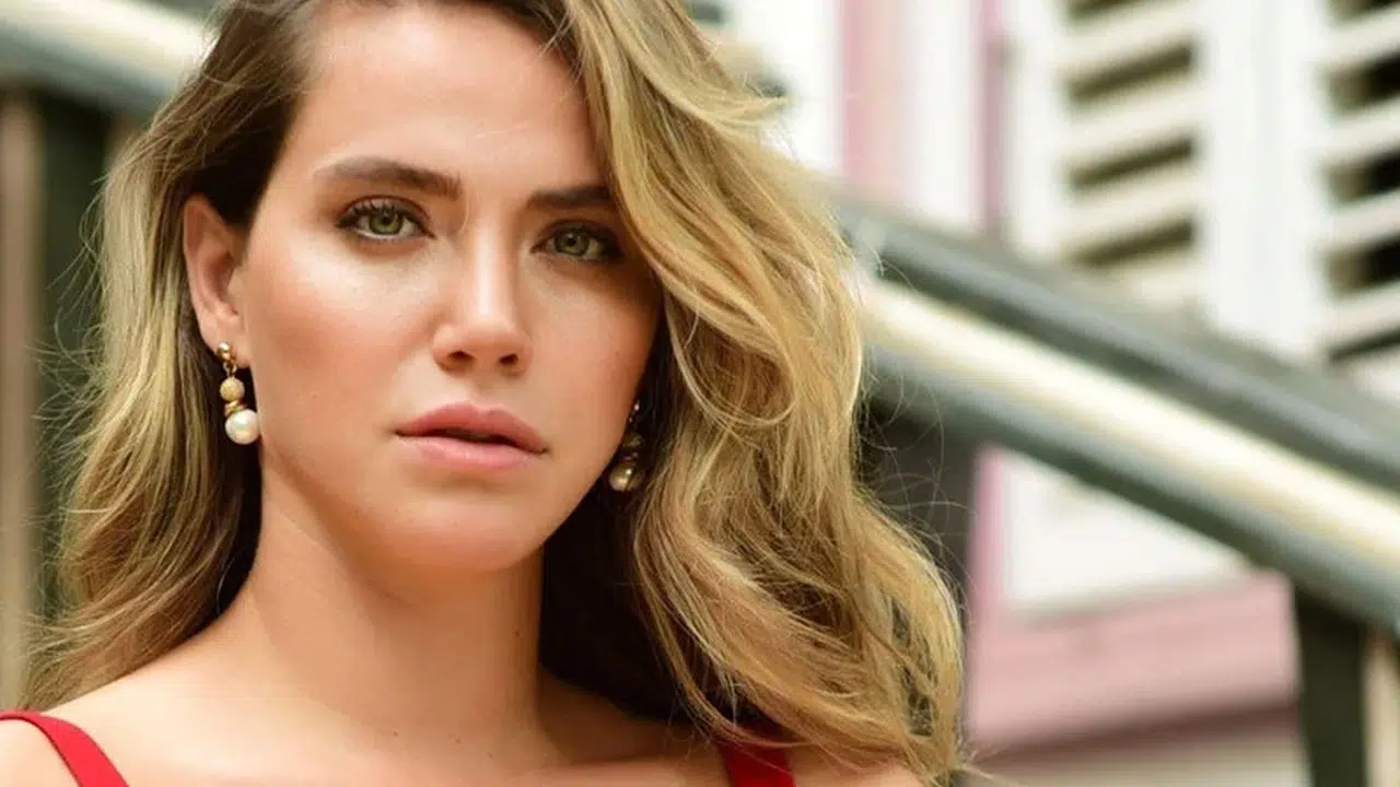 Ceyda Ateş’in zayıflık takıntısı : Kemiklerim kuma batıyordu