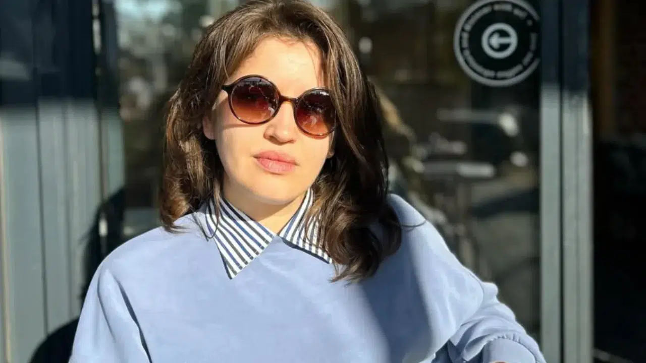 Çirkin dizisinde Seher karakterine hayat veren Buse Badurlar kimdir ve nerelidir?