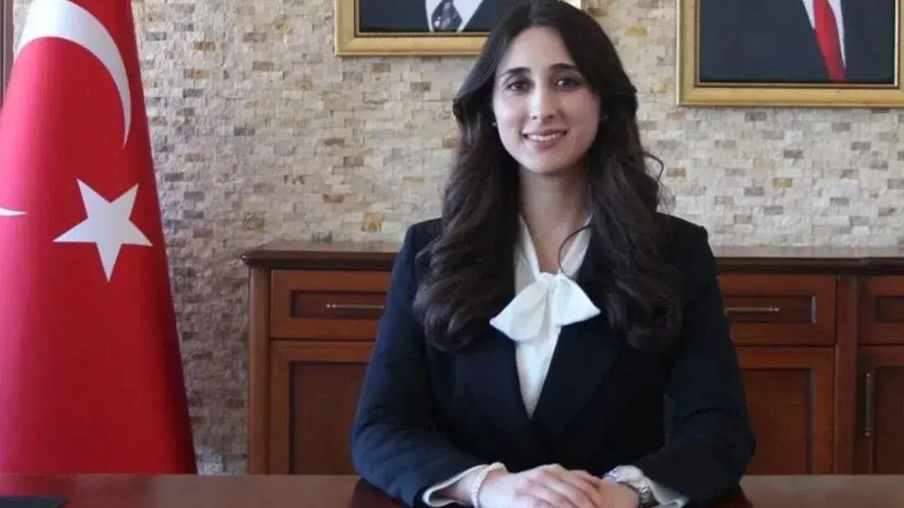 Karaburun Kaymakamı Hilal Kızılkaya kimdir, kaç yaşında ve nereli?