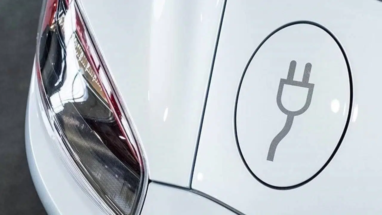 Akaryakıt fiyatlarındaki artış elektrikli araç satışlarını nasıl etkiledi?