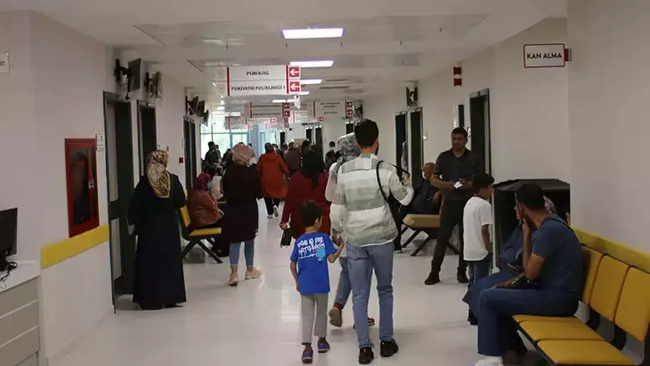 23 Nisan'da Hastaneler Açık Mı? Resmi Tatilde Sağlık Hizmetleri Nasıl Olacak?