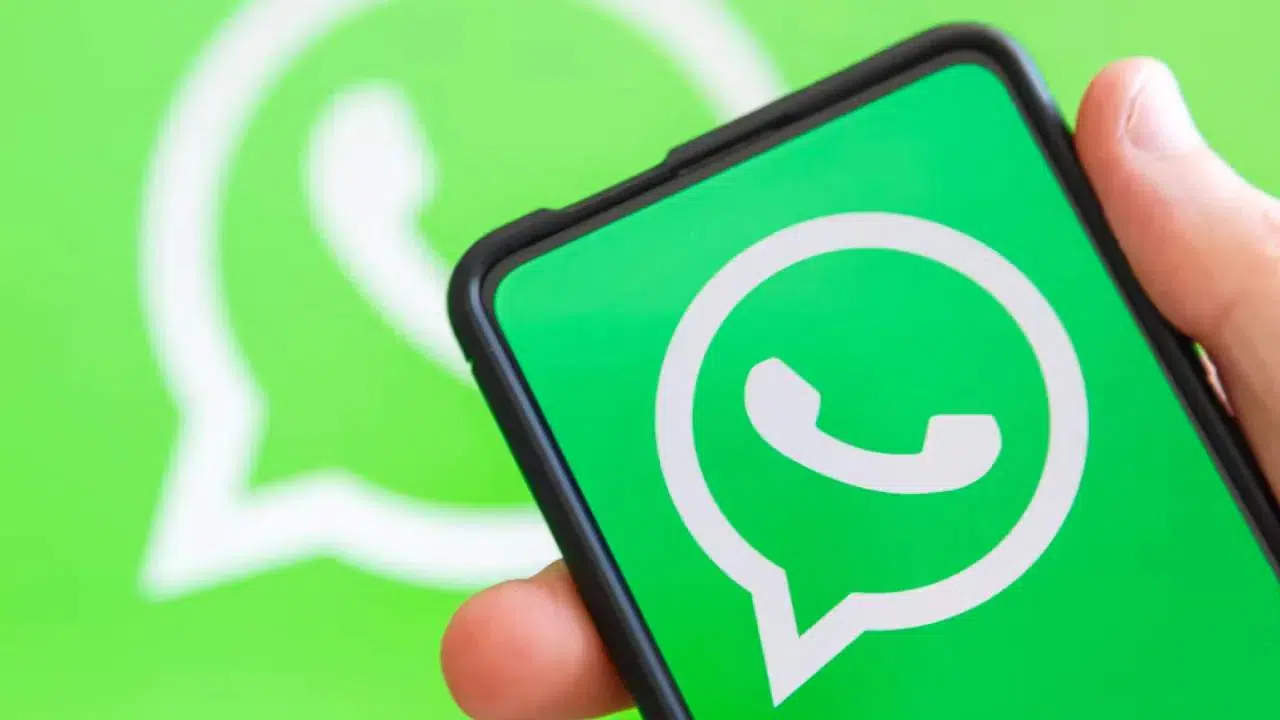 WhatsApp'ın Yeni Tasarımı Ne Zaman Kullanıma Sunulacak? Liquid Glass Sohbet Ekranına Geliyor