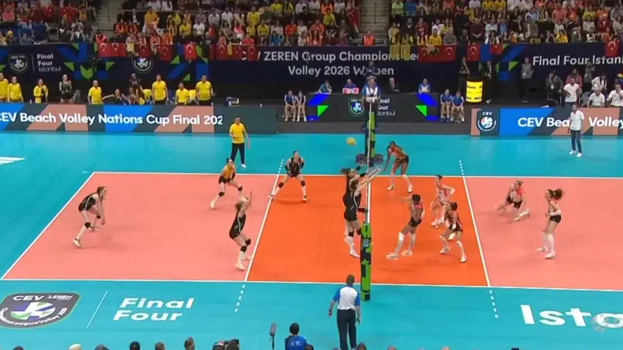 VakıfBank, CEV Kadınlar Finalinde Eczacıbaşı’nı Mağlup Ederek Kupayı Kazandı