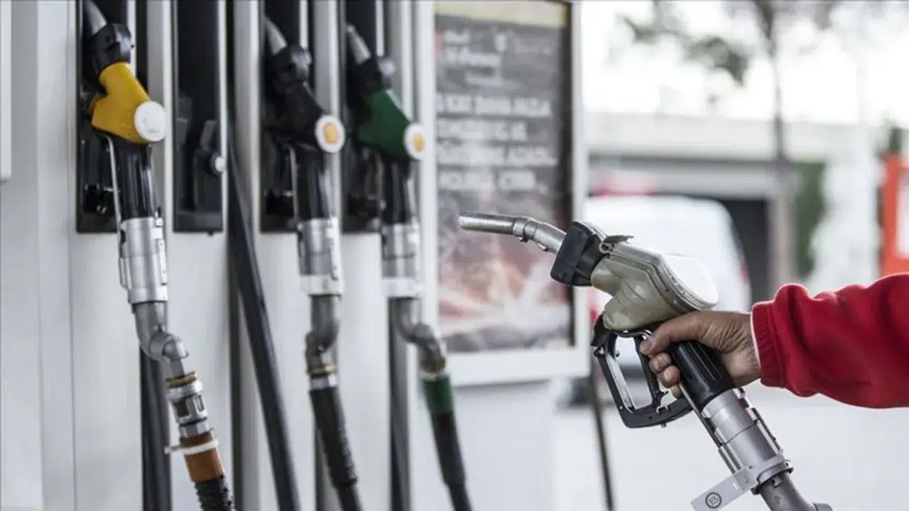 Güncel benzin ve motorin fiyatları ne kadar oldu? Akaryakıt fiyatları açıklandı