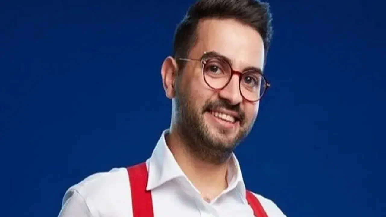Kadir Ezildi kimdir, kaç yaşında, nereli ve eşi kimdir? Nasıl ünlü oldu?