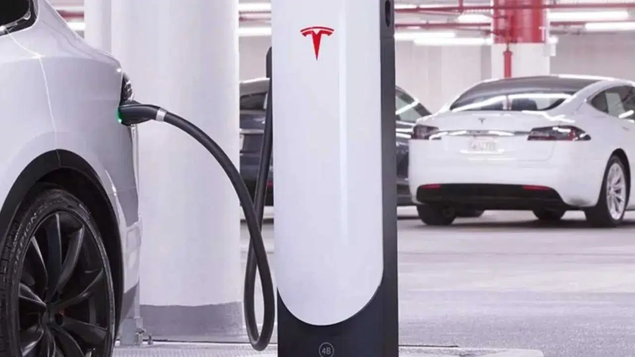 Tesla Türkiye, Supercharger İstasyonlarında Şarj Fiyatlarına Zam Yaptı