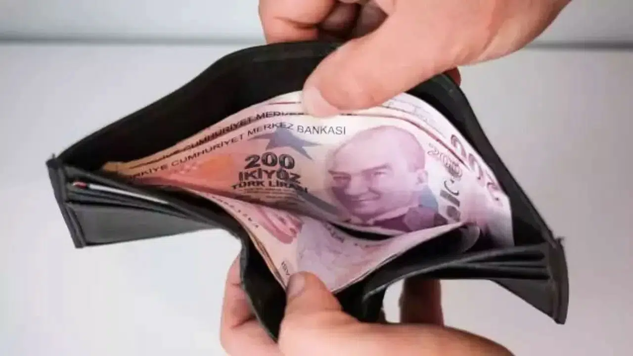 Bayram ikramiyesi ne zaman yatırılacak? Emekli maaşları bayramdan önce yatırılacak mı?