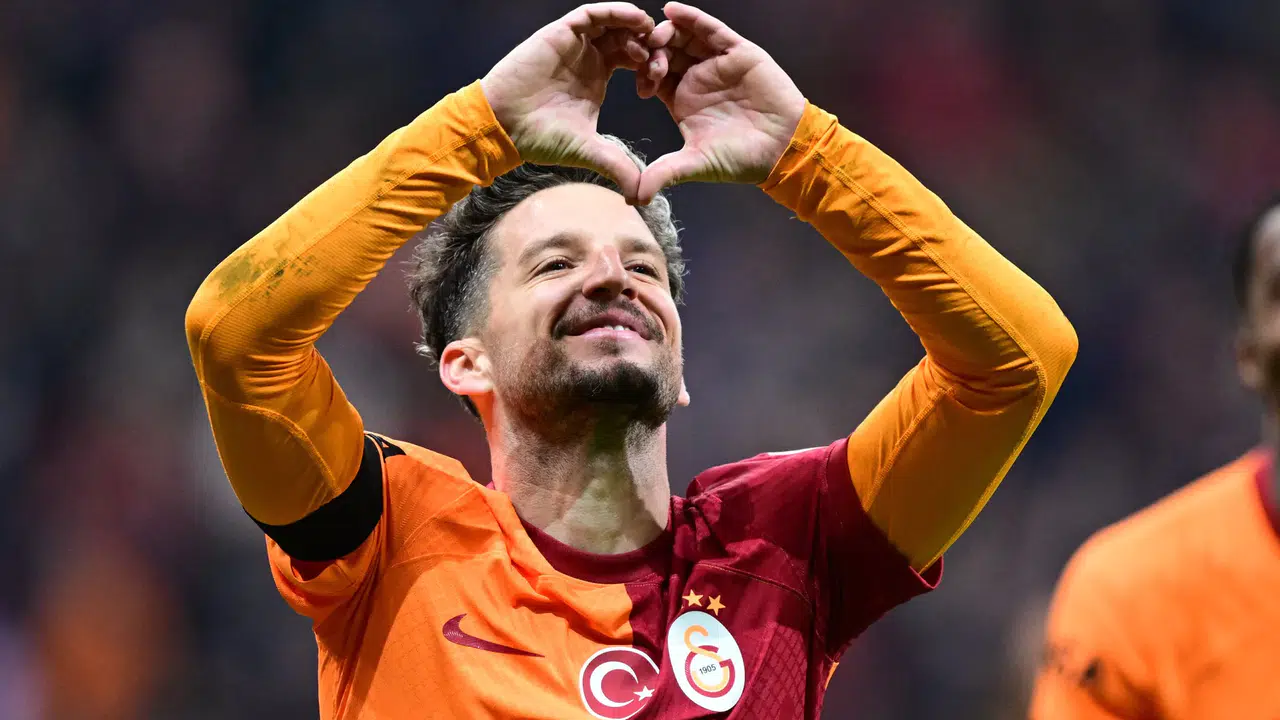Beklenmedik iddia! Mertens Galatasaray'a dönüyor: İşte yeni görevi