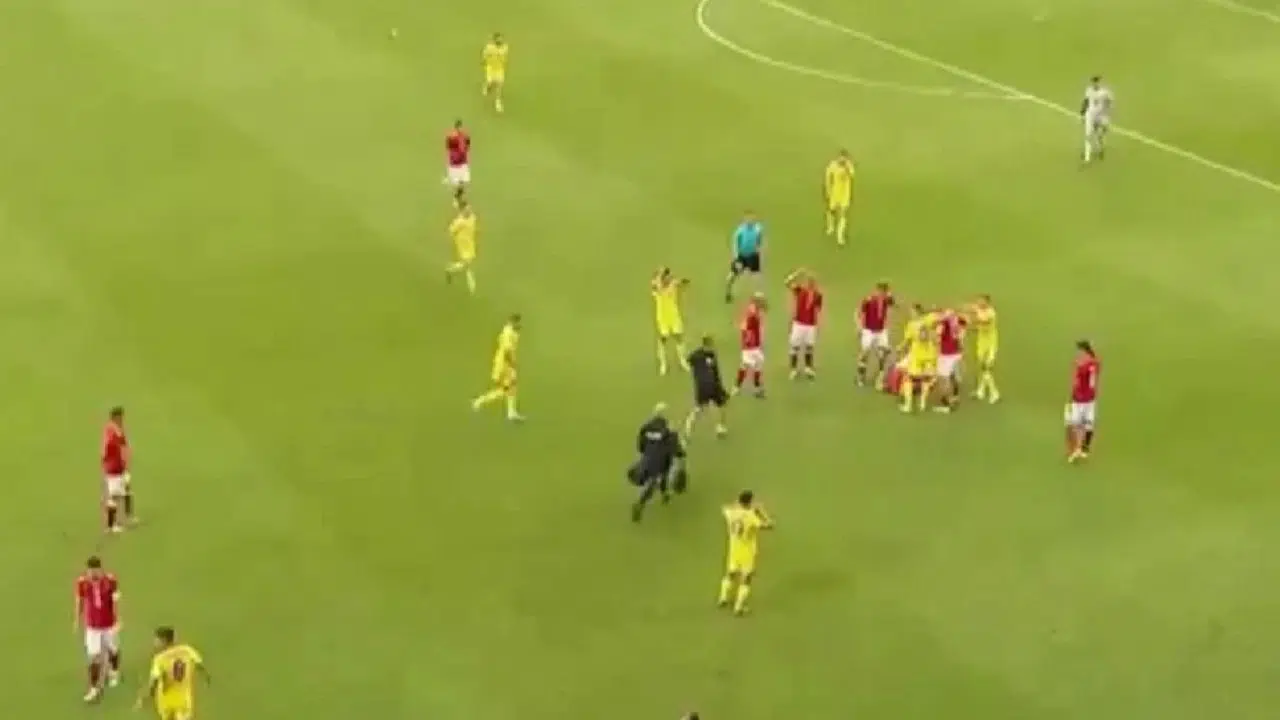 Christian Eriksen sahada bayıldı? Kalp krizi geçiren futbolc