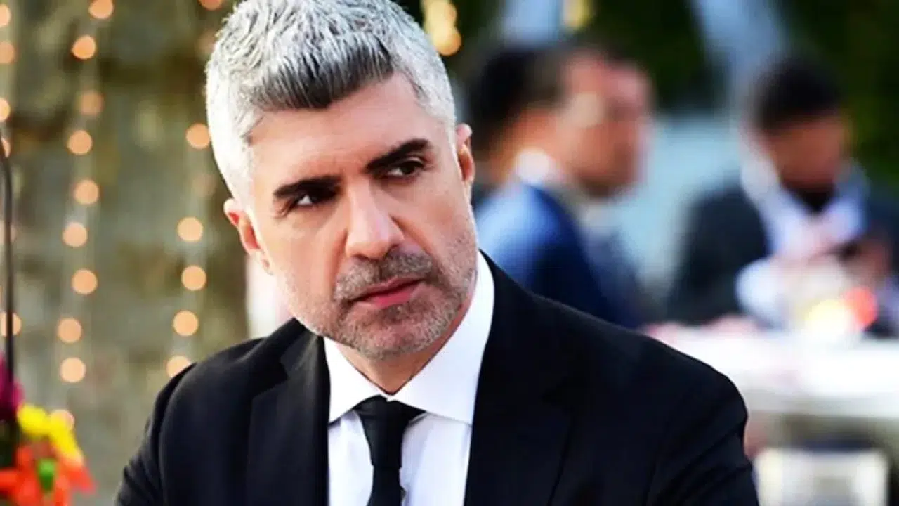 Özcan Deniz’in açıklamaları : Her acı çeken erkeğin arkasında göbek atan bir kadın var