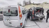 Arnavutköy'de 4 araçlı zincirleme kazada 6 kişi yaralandı