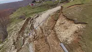 Samsun Ladik'te heyelan meydana geldi : Yollar kapandı , elektrikler gitti