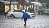 Edirne'de sağanak yağış : Cadde ve sokaklarda sular birikti