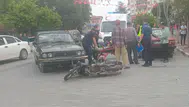 Kütahya'da otomobille çarpışan motosikletteki 2 kardeş yaralandı
