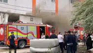 Bursa'da koltuk fabrikasında yangın çıktı : 2 kişi dumandan etkilendi