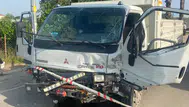 Antalya'da iki kamyonetin çarpışması sonucu 2 kişi yaralandı