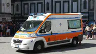 İtalya'da aşırı hızlı otomobil kalabalığın arasına daldı : 2'si ağır 7 yaralı