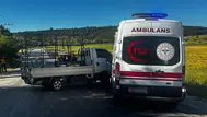Bilecik Bozüyük'te kaza : Ambulans kamyonetle çarpıştı