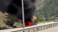 Karabük'te cam madeni yüklü tır alev alev yandı : Sürücü canını zor kurtardı