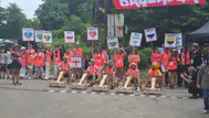 Rize’de 12 ülkeden gelen dansçılar tahta araba yarışında buluştu