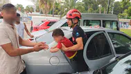 Antalya'da otomobilde kilitli kalan 1 yaşındaki çocuğu itfaiye ekipleri kurtardı