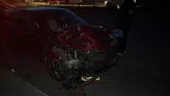 Kocaeli'de virajı alamayan otobüs, iki otomobile çarptı : 3 yaralı