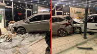 Adana’da ilginç kaza : İki otomobil peş peşe aynı mağazaya girdi