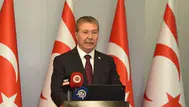 Ünal Üstel kimdir, kaç yaşında, aslen nereli, eşi kim, kaç çocuğu var, hangi ülkenin başbakanı?