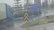 Manavgat'ta kırmızı ışıkta geçen tır VİP araçlara çarptı: 2'si turist 3 yaralı