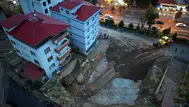 Kahramanmaraş'ta temel kazısında toprak kayması: Yıkılma riski nedeniyle 2 bina boşaltıldı