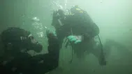 Dalgıçların cesetlerini çıkarmaya çalışan dalgıç hayatını kaybetti