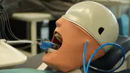 İsviçreli bilim insanları robot dişçi ile diş tedavisini tek randevuya indirecek