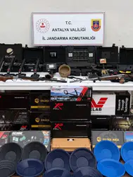 Antalya'da tarihi eser operasyonu : Milyonluk malzemeler ele geçirildi