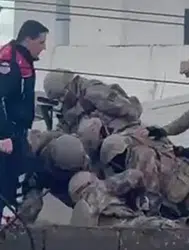 Adana'da tekstil dükkanında kanlı saldırı : 2'si ağır 4 yaralı