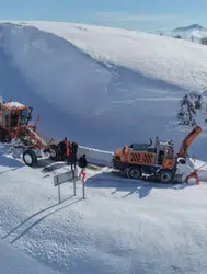 Kapanan Muş-Kulp karayolu yeniden trafiğe açıldı