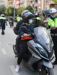 Polisten kaçan motosiklet sürücüsüne 281 bin lira ceza !